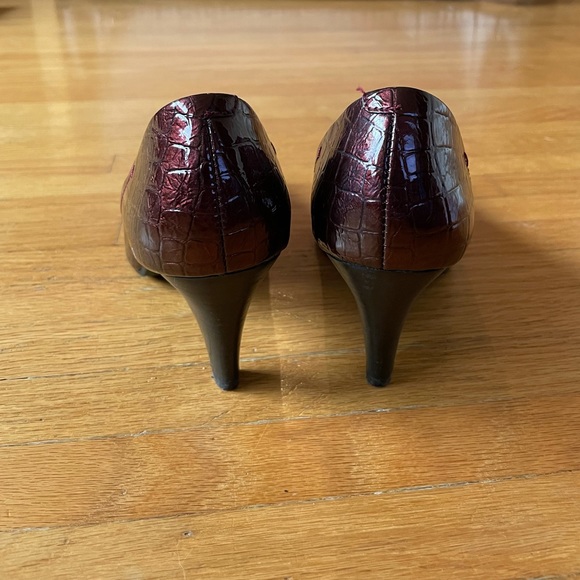 Anne Klein iflex Burgundy 3” Dress Heel.  Size 7.5 - Picture 7 of 11